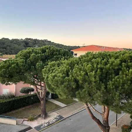 Domaine D'azur - Renovated 1br With Terrace Pool & Garage Apartment Le Lavandou