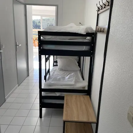 Apartment Domaine D'azur - Renovated 1br With Terrace Pool & Garage Le Lavandou